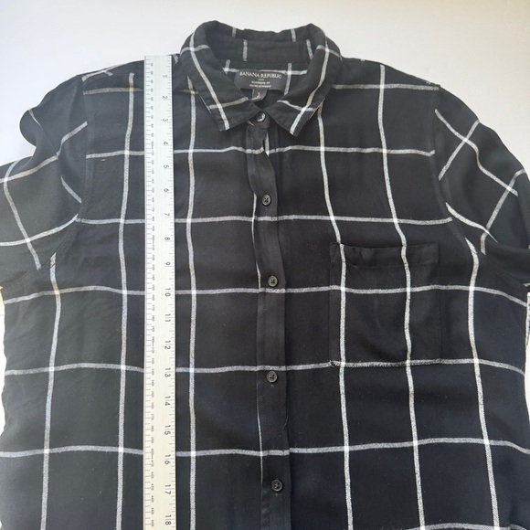 Banana Republic Black and White Plaid Blouses - Picture 15 of 16